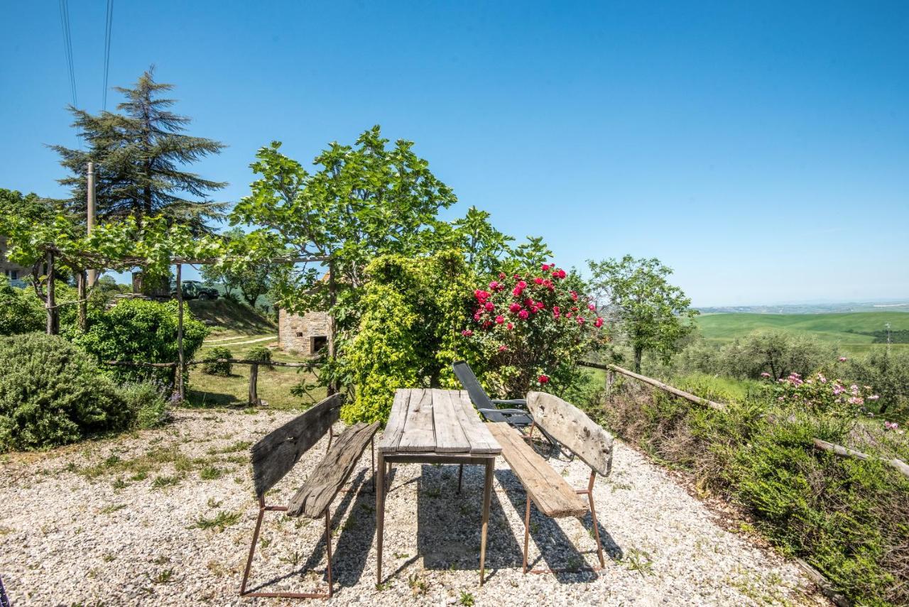 Appartamento Gemma Bianca-Tavoleto Castiglione dʼOrcia Exteriör bild